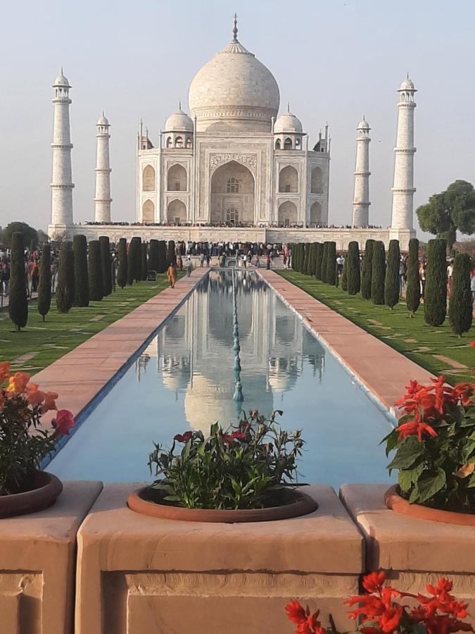 Taj 3 Start